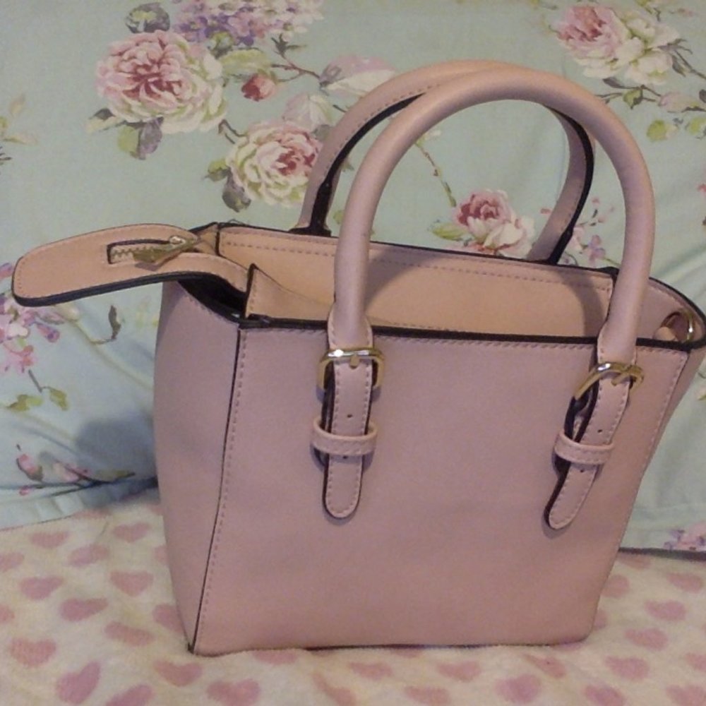 NEW Forever 21 Mini square pink bag - Picture 2 of 8